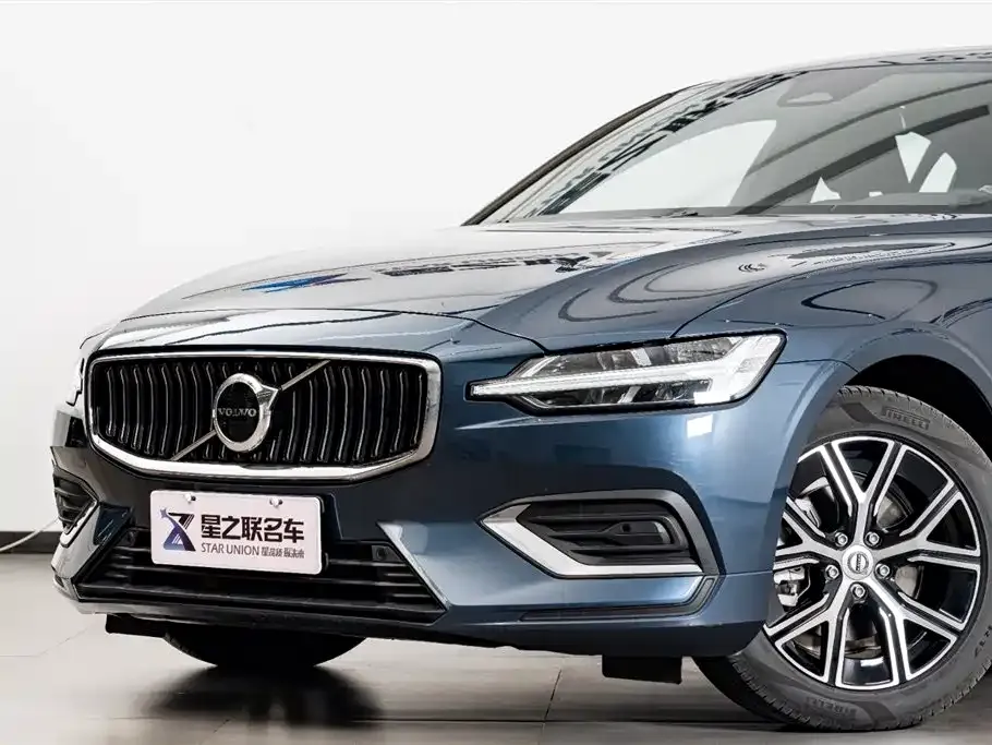 Volvo S60 — фото 3