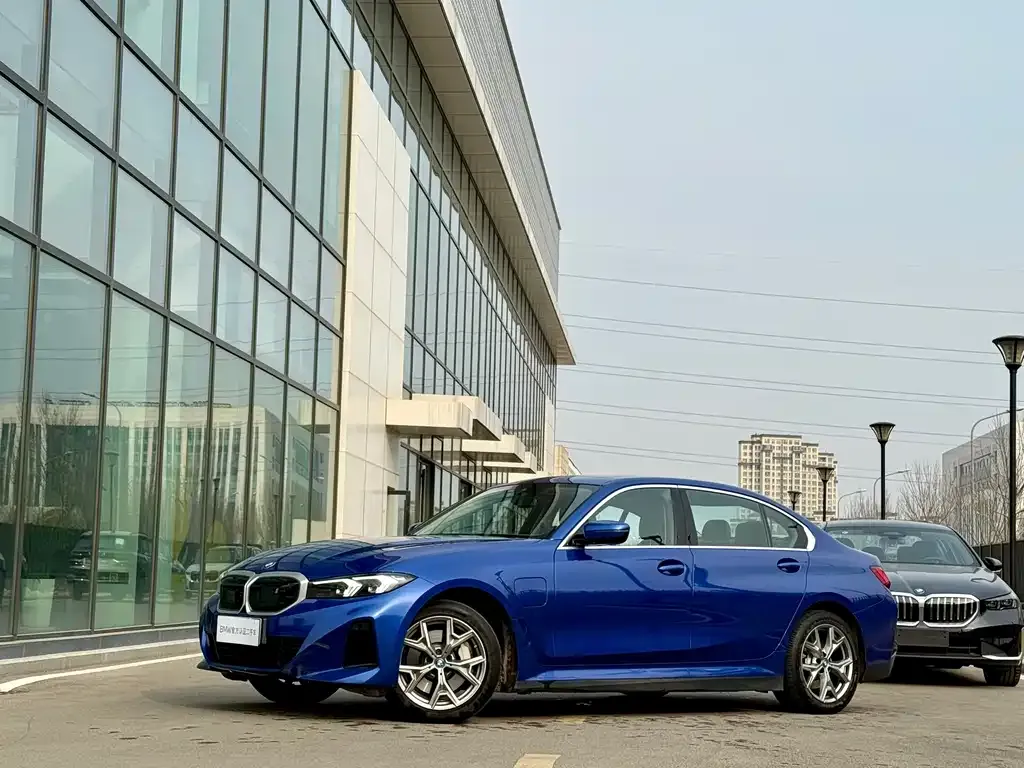 BMW i3 2022 из CN, фото 1