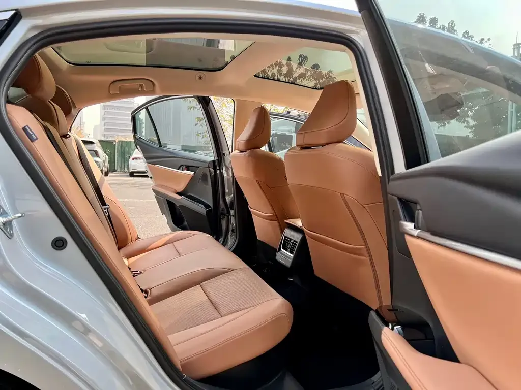 Toyota Camry 2025 из CN, фото 6