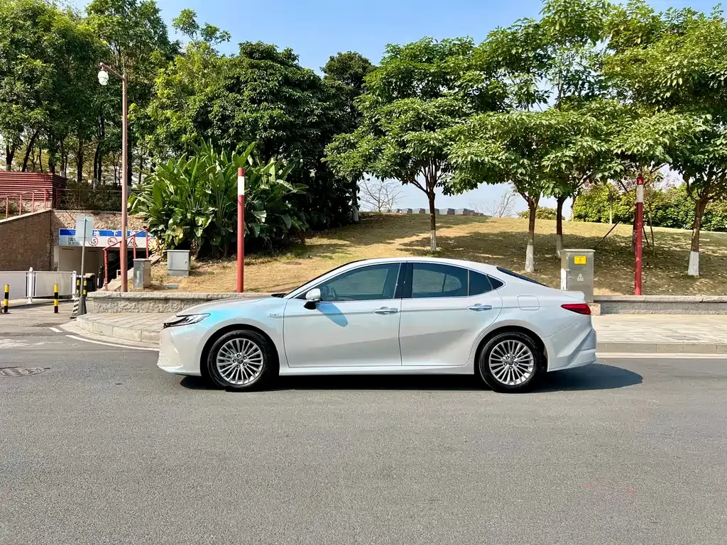 Toyota Camry 2025 из CN, фото 9