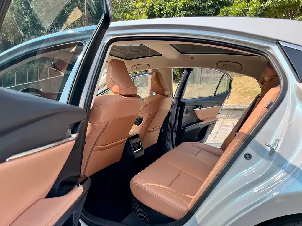 Toyota Camry 2025 из CN, фото 3