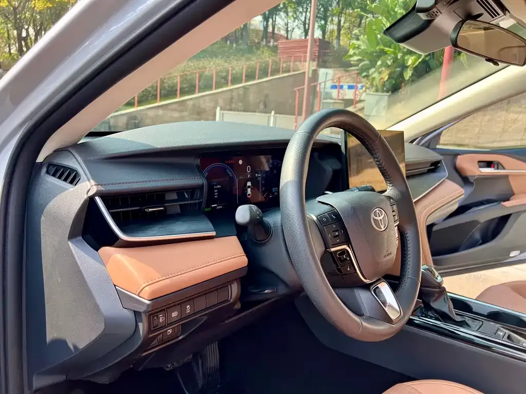 Toyota Camry 2025 из CN, фото 7