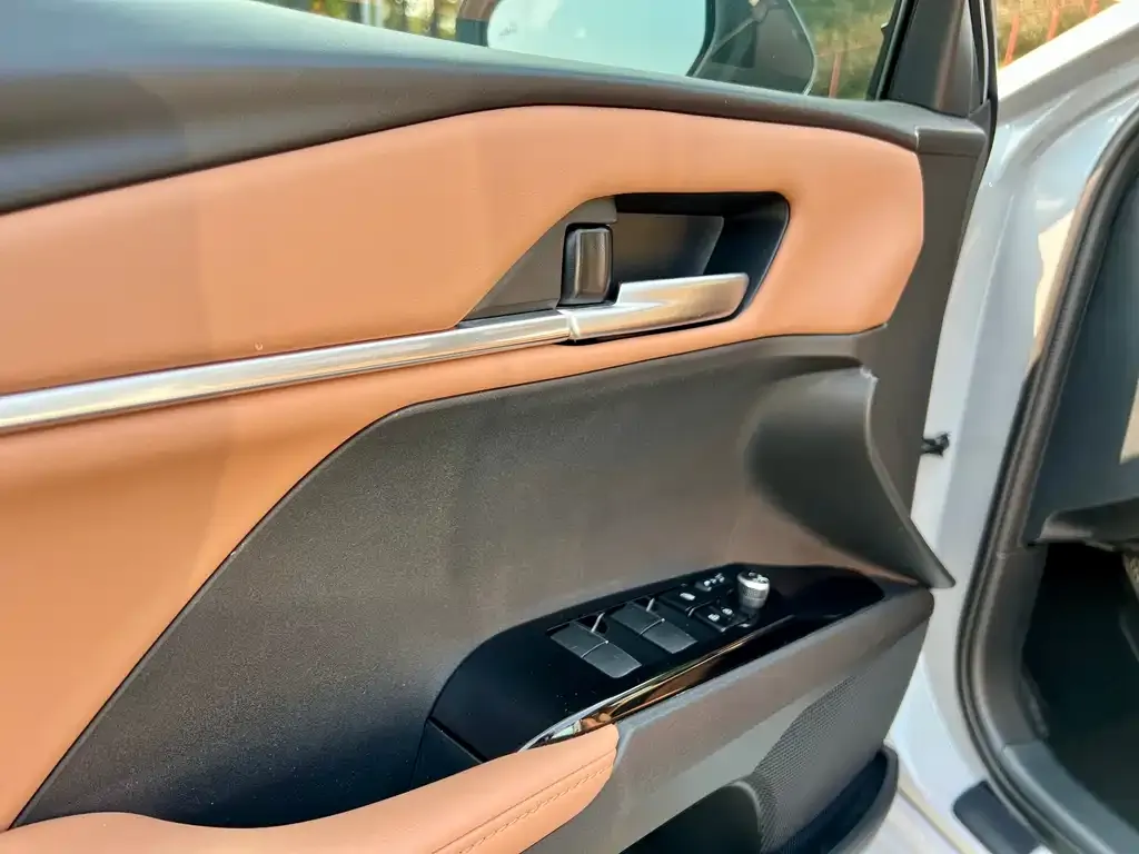Toyota Camry 2025 из CN, фото 10
