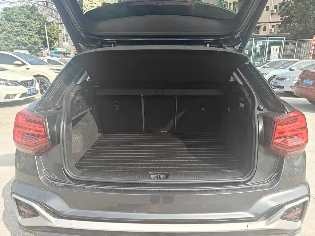 Audi Q2L 2022 из CN, фото 2