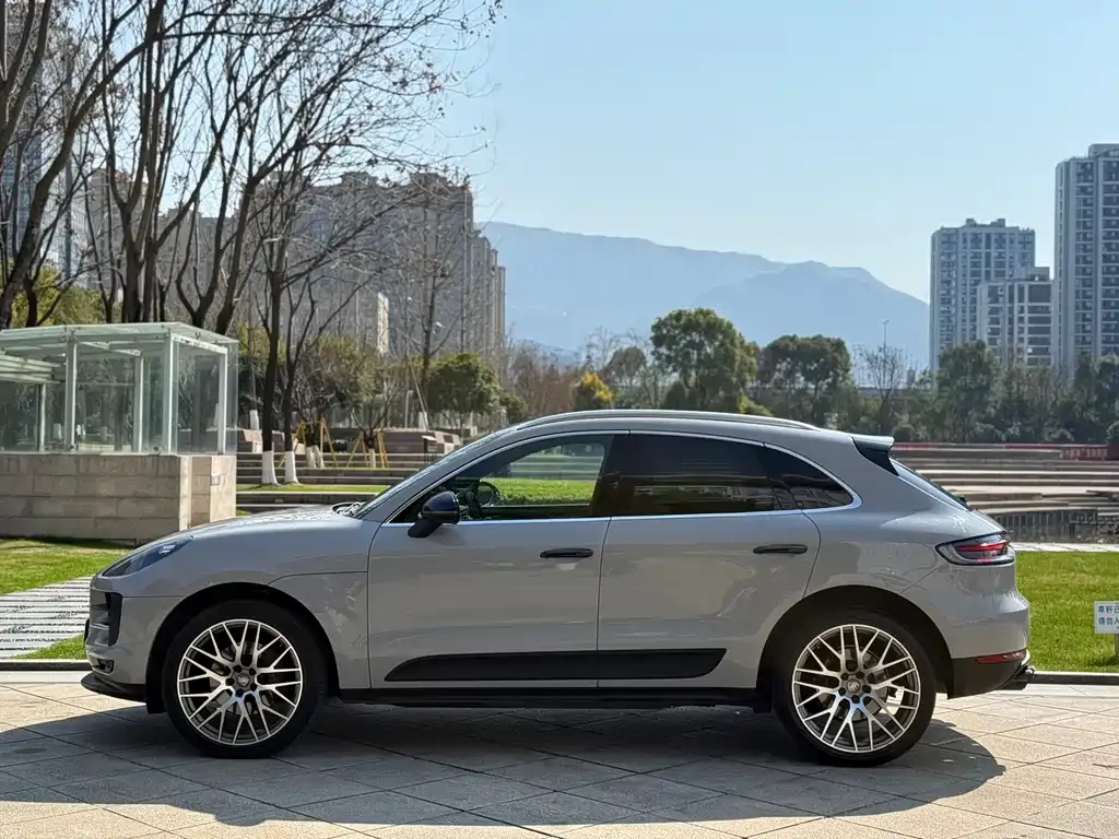 Porsche Macan — фото 10