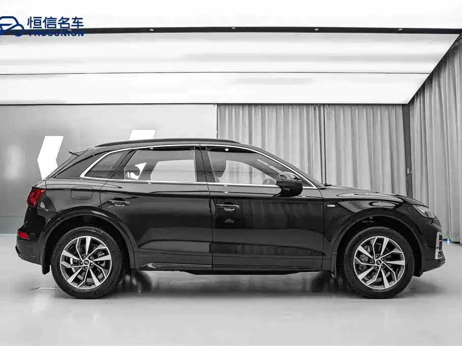 Audi Q5L 2023 из CN, фото 2