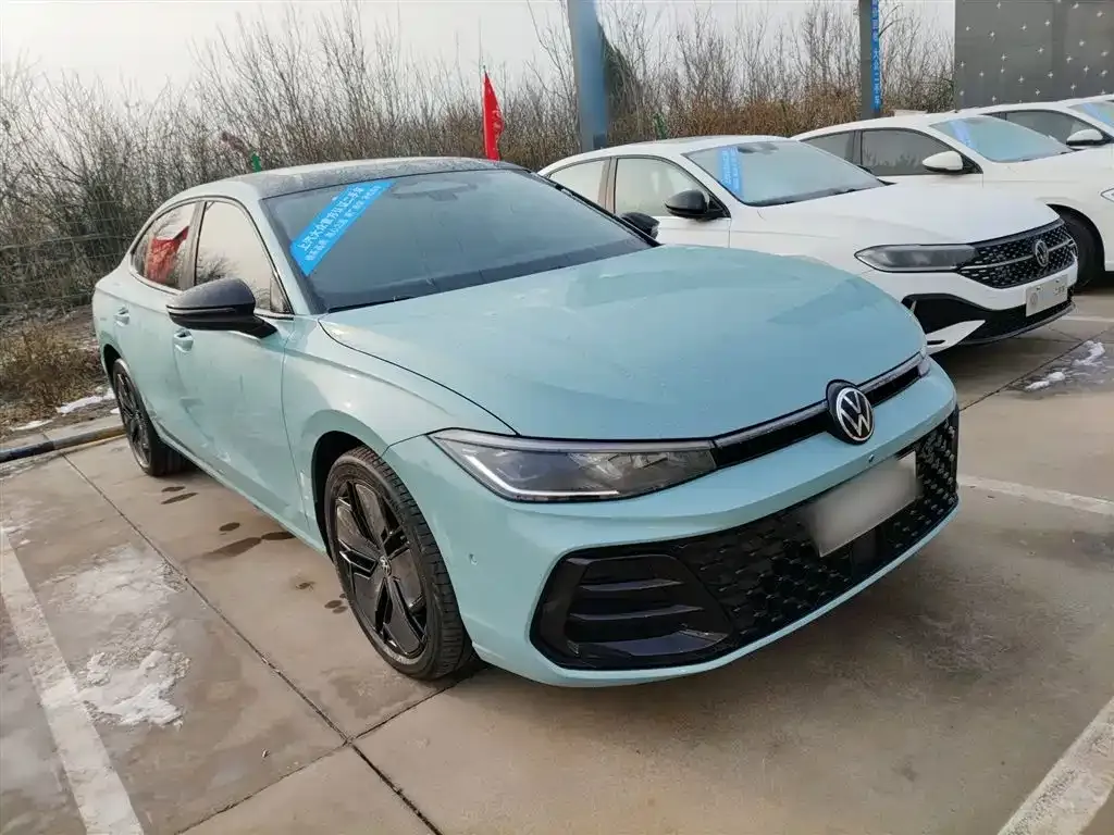 Volkswagen Passat 2024 из CN, фото 4