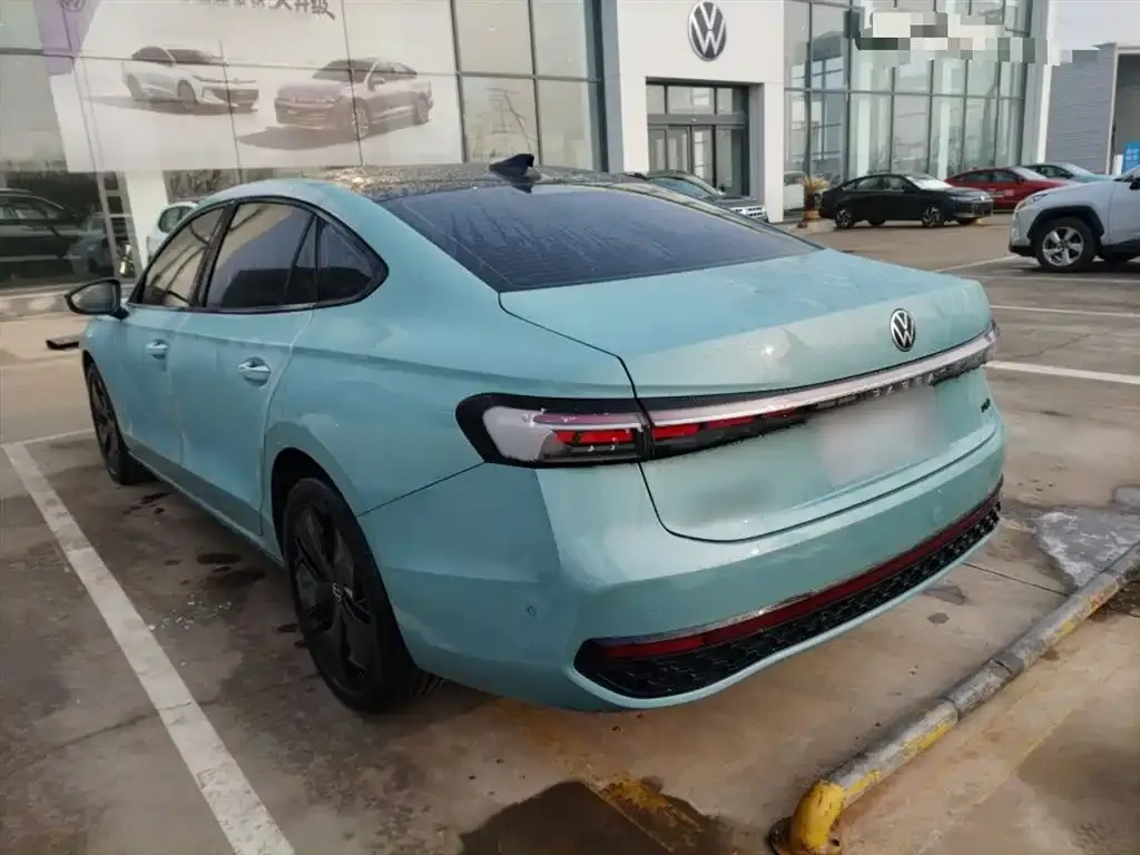 Volkswagen Passat 2024 из CN, фото 3