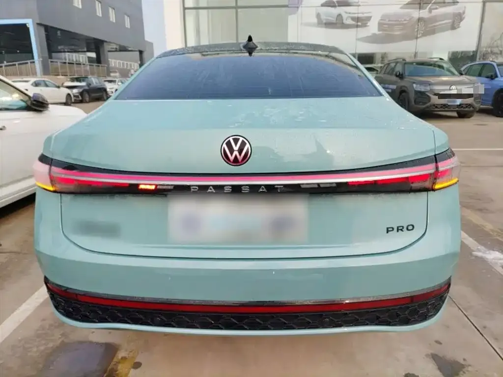 Volkswagen Passat 2024 из CN, фото 8