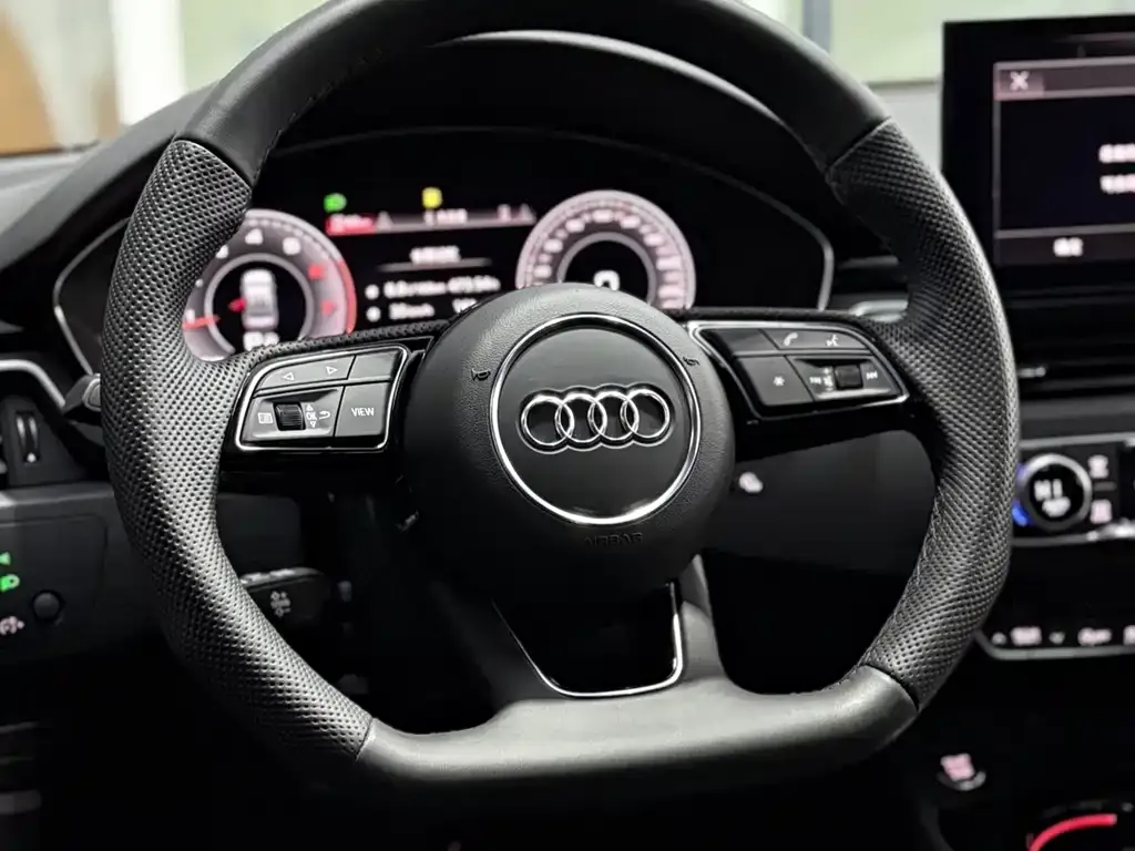 Audi A4L 2025 из CN, фото 8