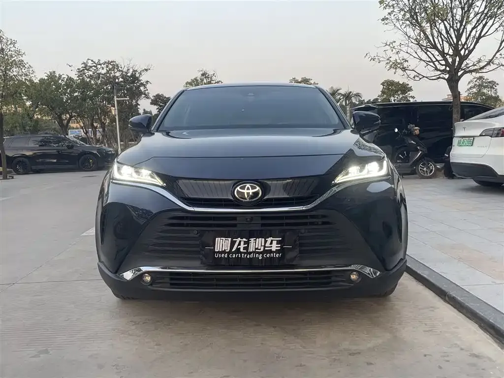 Toyota Harrier 2023 из CN, фото 3