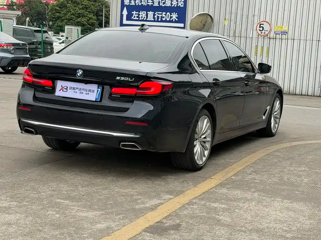 BMW 5 Series — фото 10