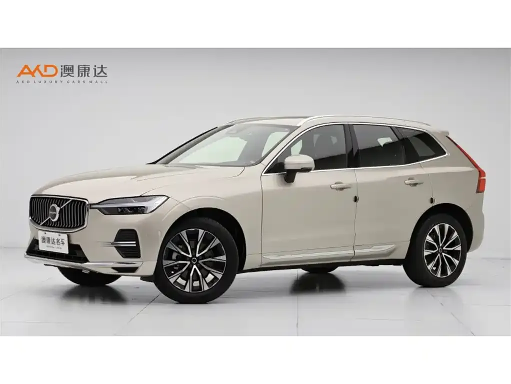 Volvo XC60 — фото 1