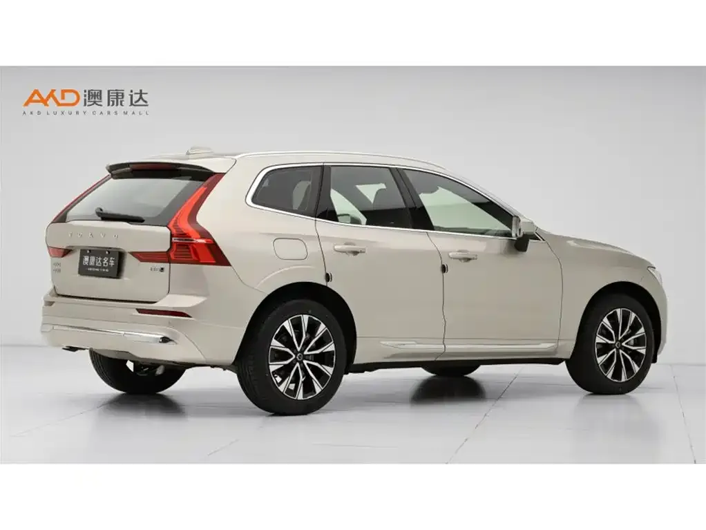 Volvo XC60 — фото 2