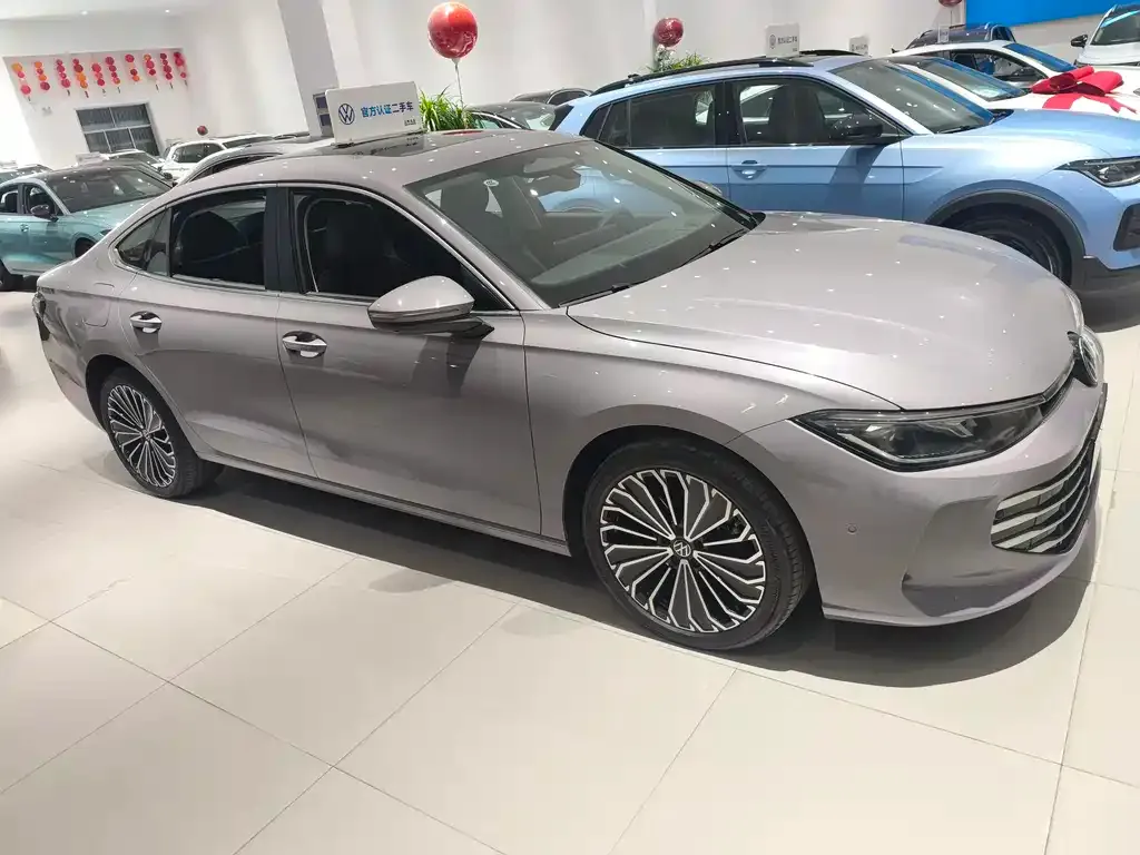 Volkswagen Passat — фото 4