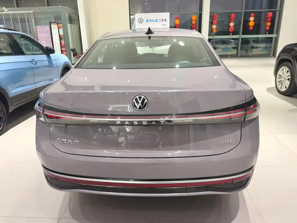 Volkswagen Passat — фото 3
