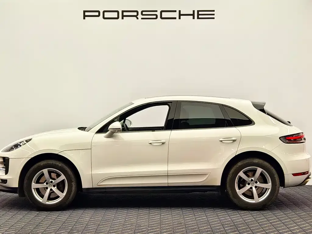 Porsche Macan — фото 5
