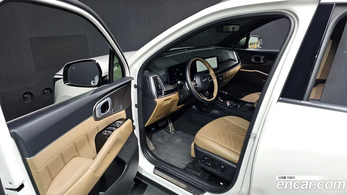 Kia Sorento — фото 8