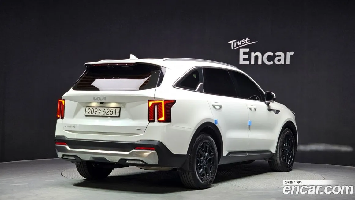Kia Sorento — фото 4