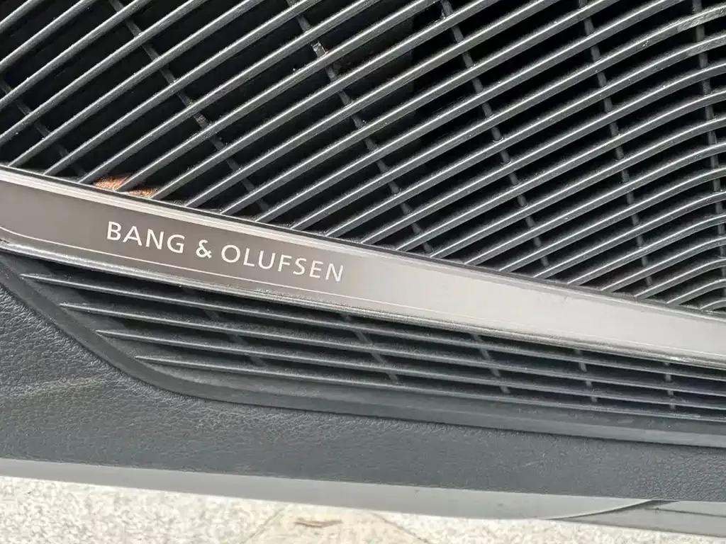 Audi A4L 2024 из CN, фото 8