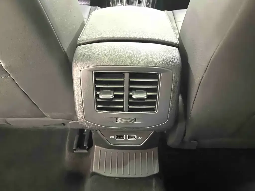 Volkswagen T-Roc 2022 из CN, фото 9