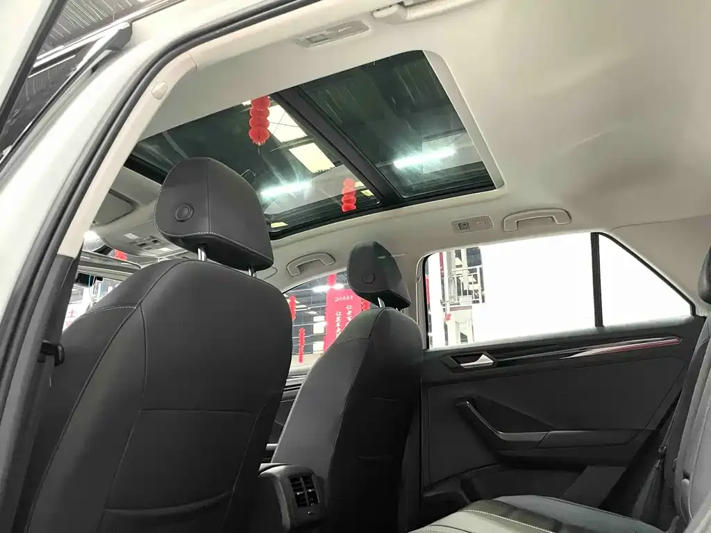 Volkswagen T-Roc 2022 из CN, фото 10