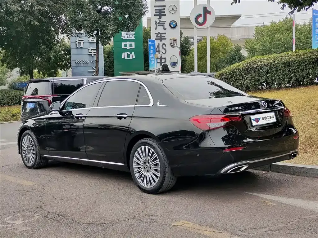 Mercedes-Benz E-Class 2023 из CN, фото 3