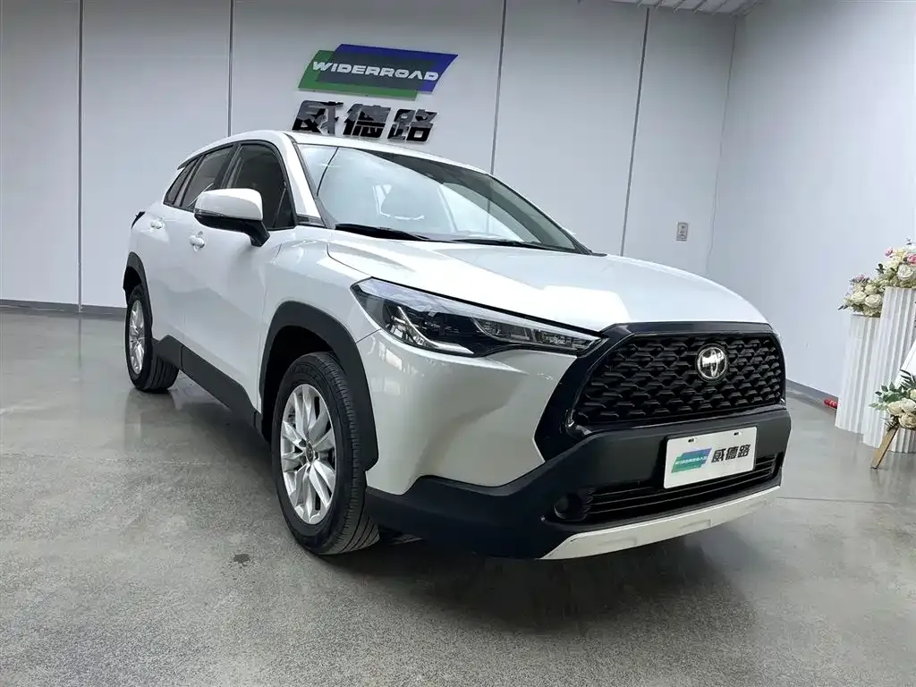 Toyota Corolla Cross 2023 из CN, фото 3