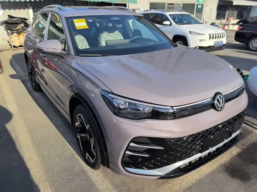 Volkswagen Tiguan L 2026 из CN, фото 8