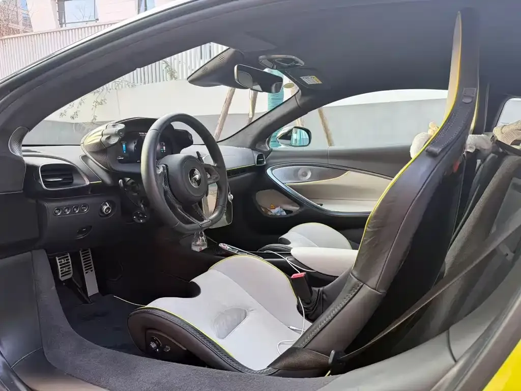 McLaren Artura 2023 из CN, фото 3