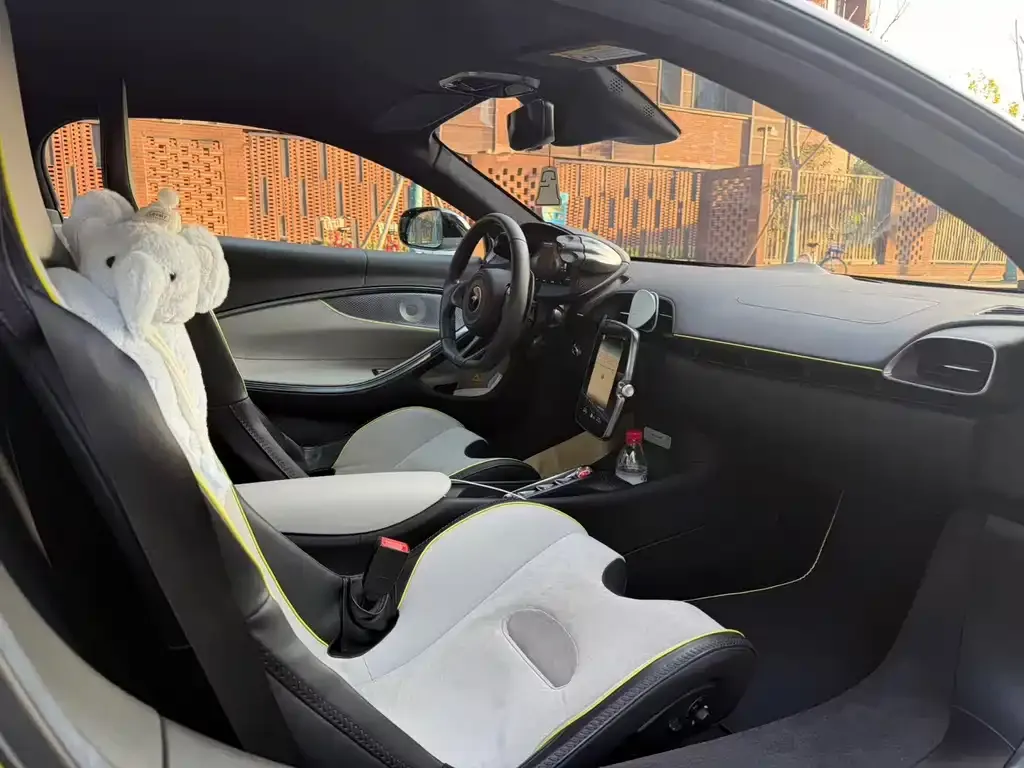 McLaren Artura 2023 из CN, фото 6