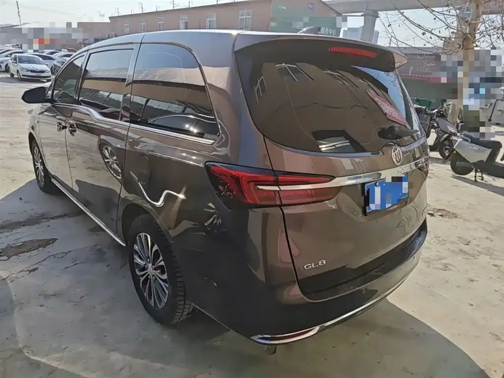 Buick GL8 2024 из CN, фото 5