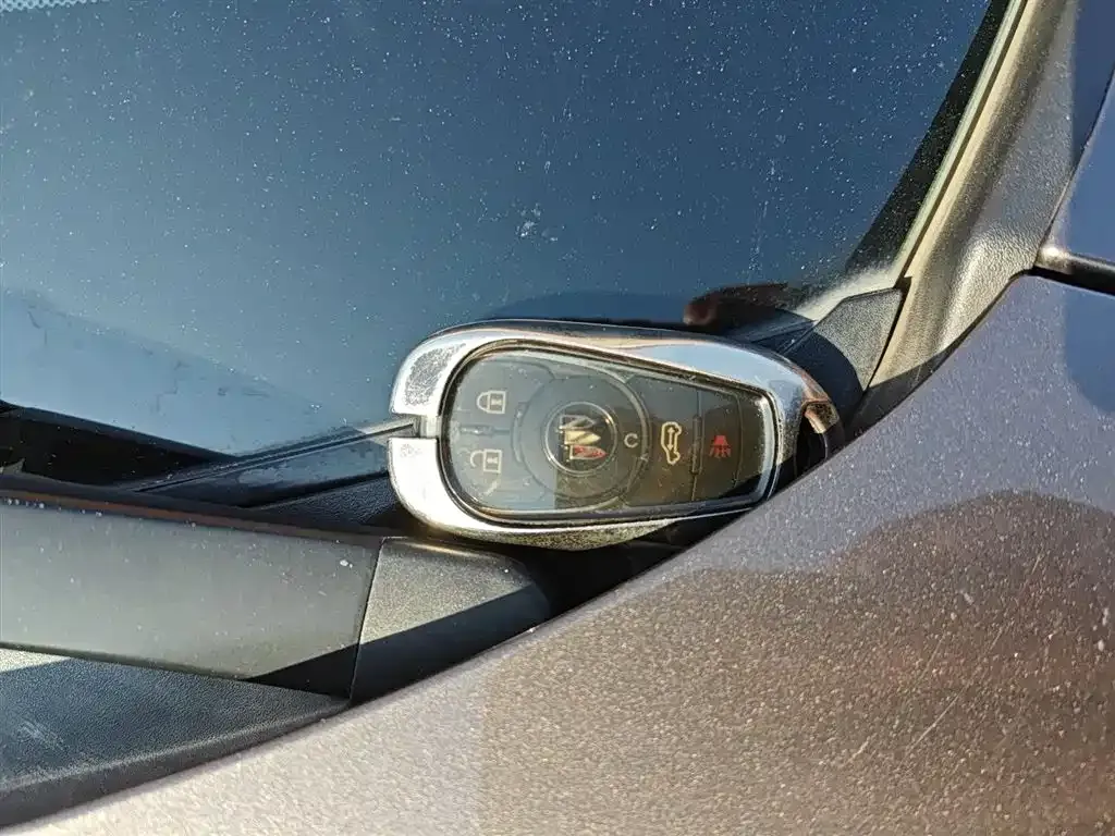 Buick GL8 2024 из CN, фото 10