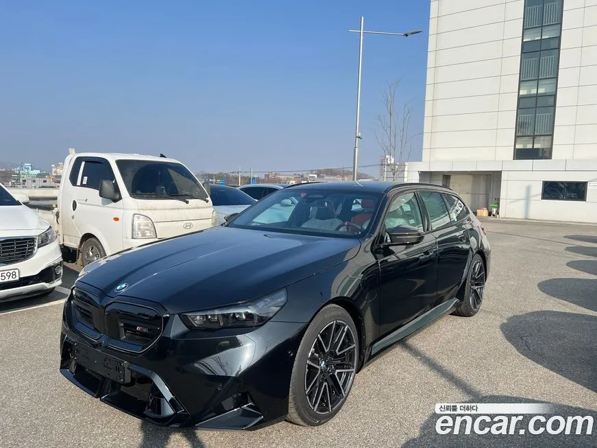 BMW M5 2026 из KR, фото 8