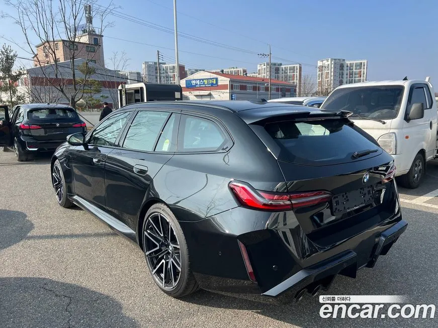 BMW M5 2026 из KR, фото 7