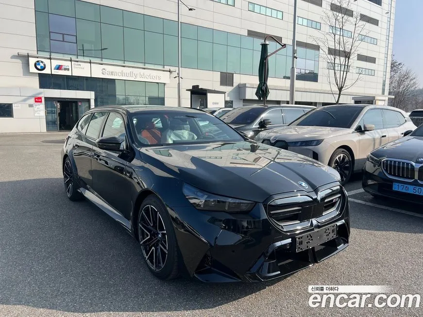 BMW M5 2026 из KR, фото 5