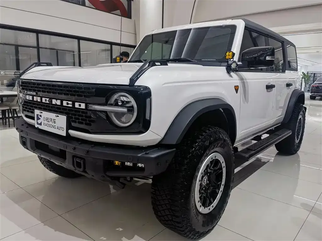 Ford Bronco 2024 из CN, фото 1
