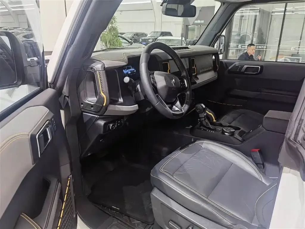 Ford Bronco 2024 из CN, фото 9