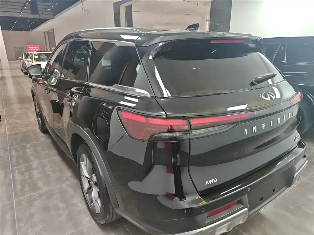 Infiniti QX60 2023 из CN, фото 9