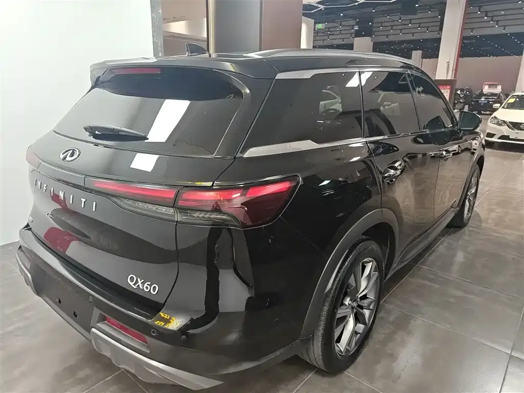 Infiniti QX60 2023 из CN, фото 10