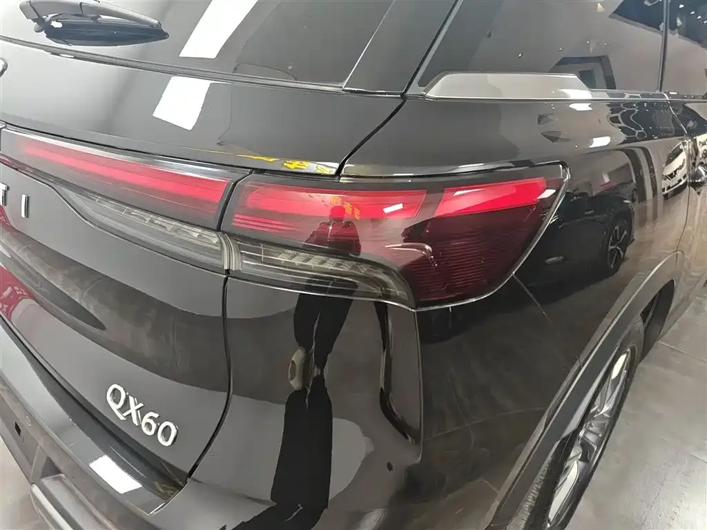 Infiniti QX60 2023 из CN, фото 6