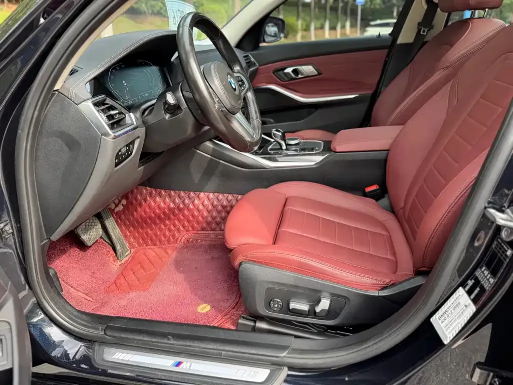 BMW 3 Series 2021 из CN, фото 3
