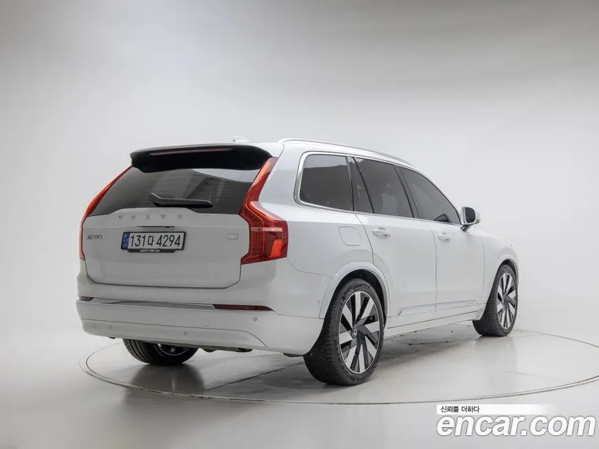 Volvo XC90 — фото 6