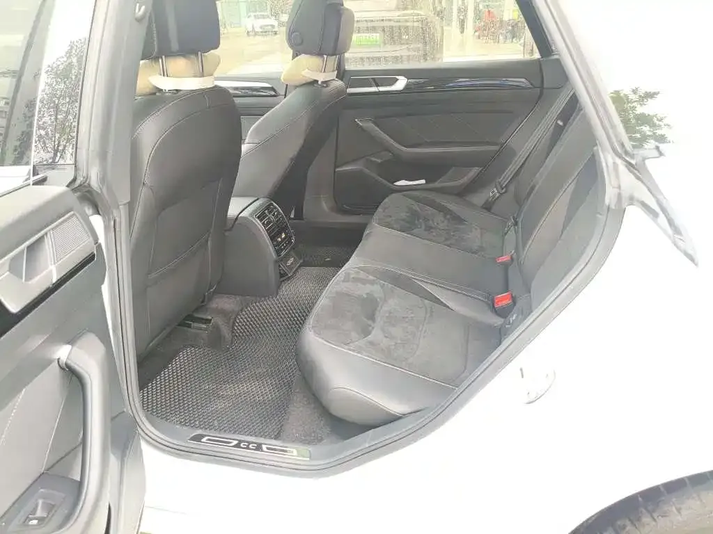 Volkswagen CC 2022 из CN, фото 5