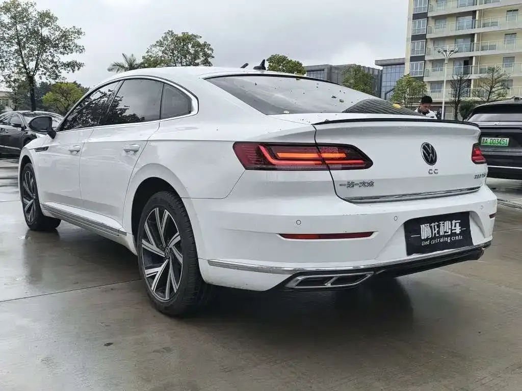 Volkswagen CC 2022 из CN, фото 2