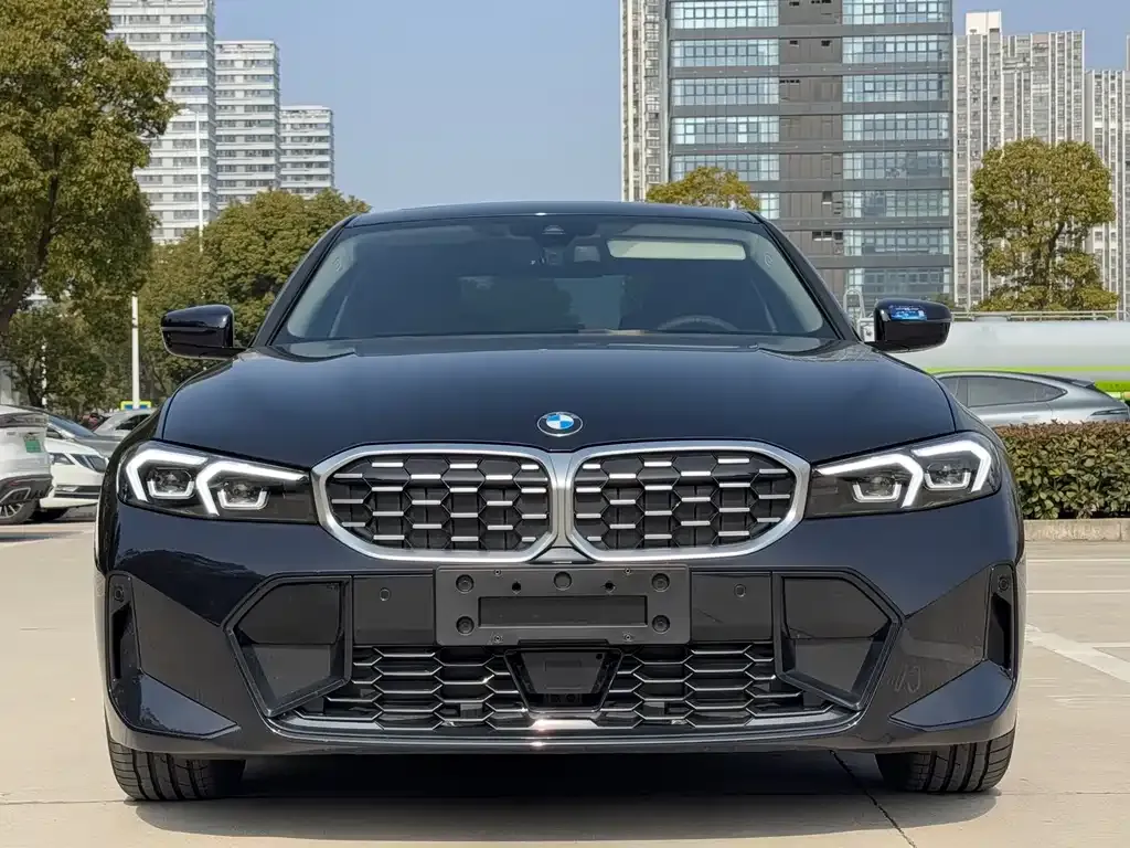 BMW 3 Series — фото 1