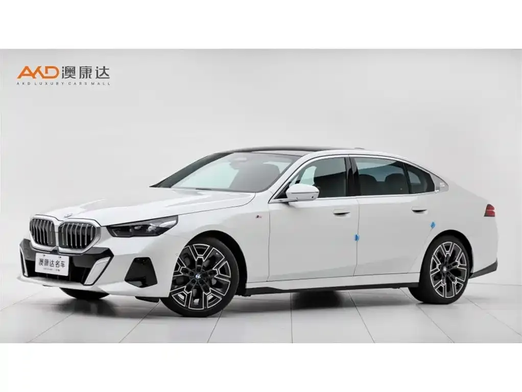 BMW 5 Series — фото 1
