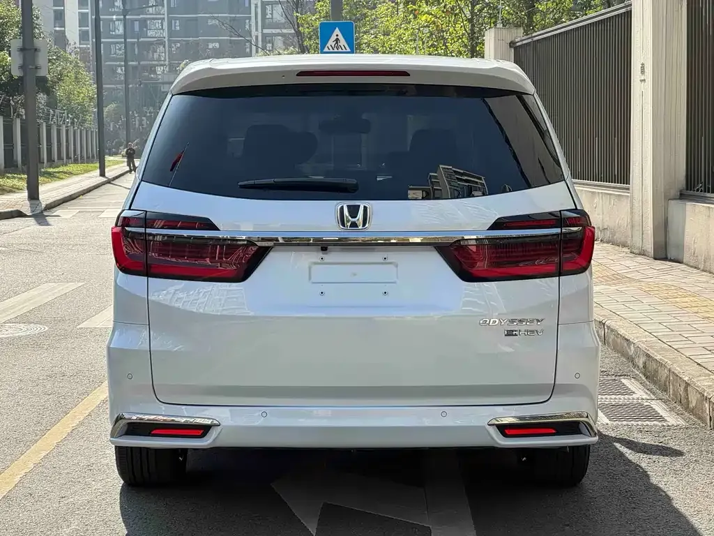 Honda Odyssey 2022 из CN, фото 2