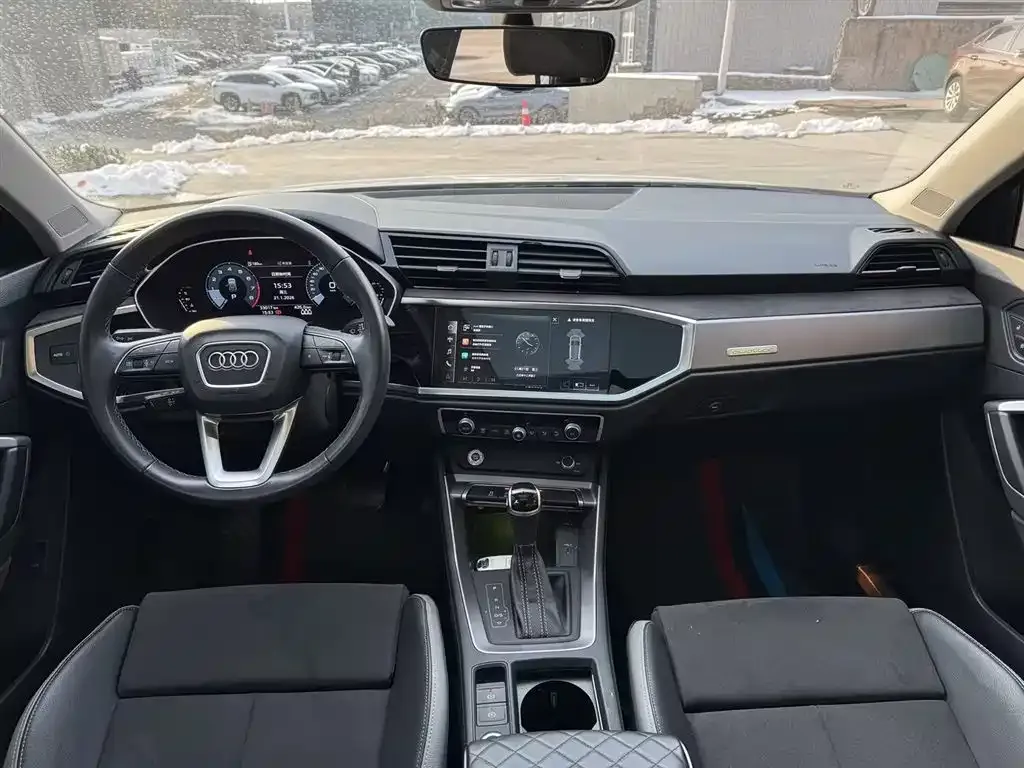 Audi Q3 2023 из CN, фото 7