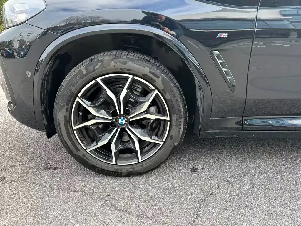 BMW X4 — фото 7